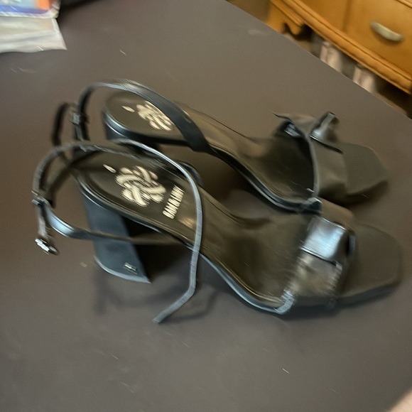 Sam and Libby black heels size 8 - Picture 6 of 9